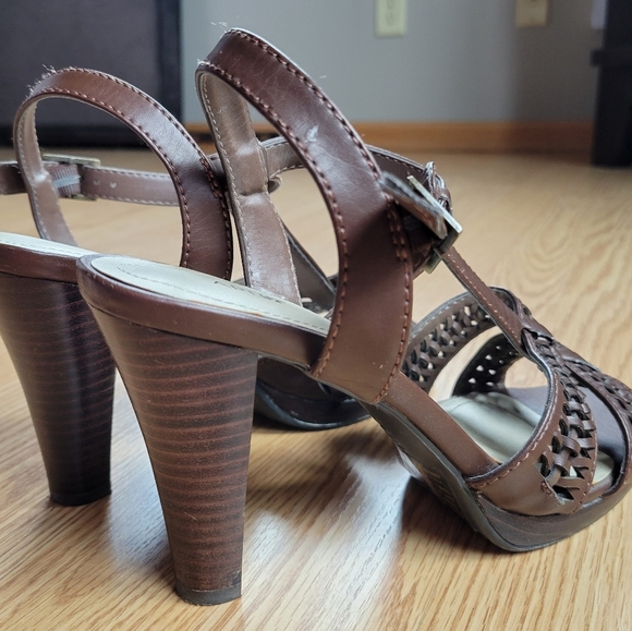 Size 8 Apt 9 Brown Leather Open Toe 4 inch Heels - Picture 3 of 8
